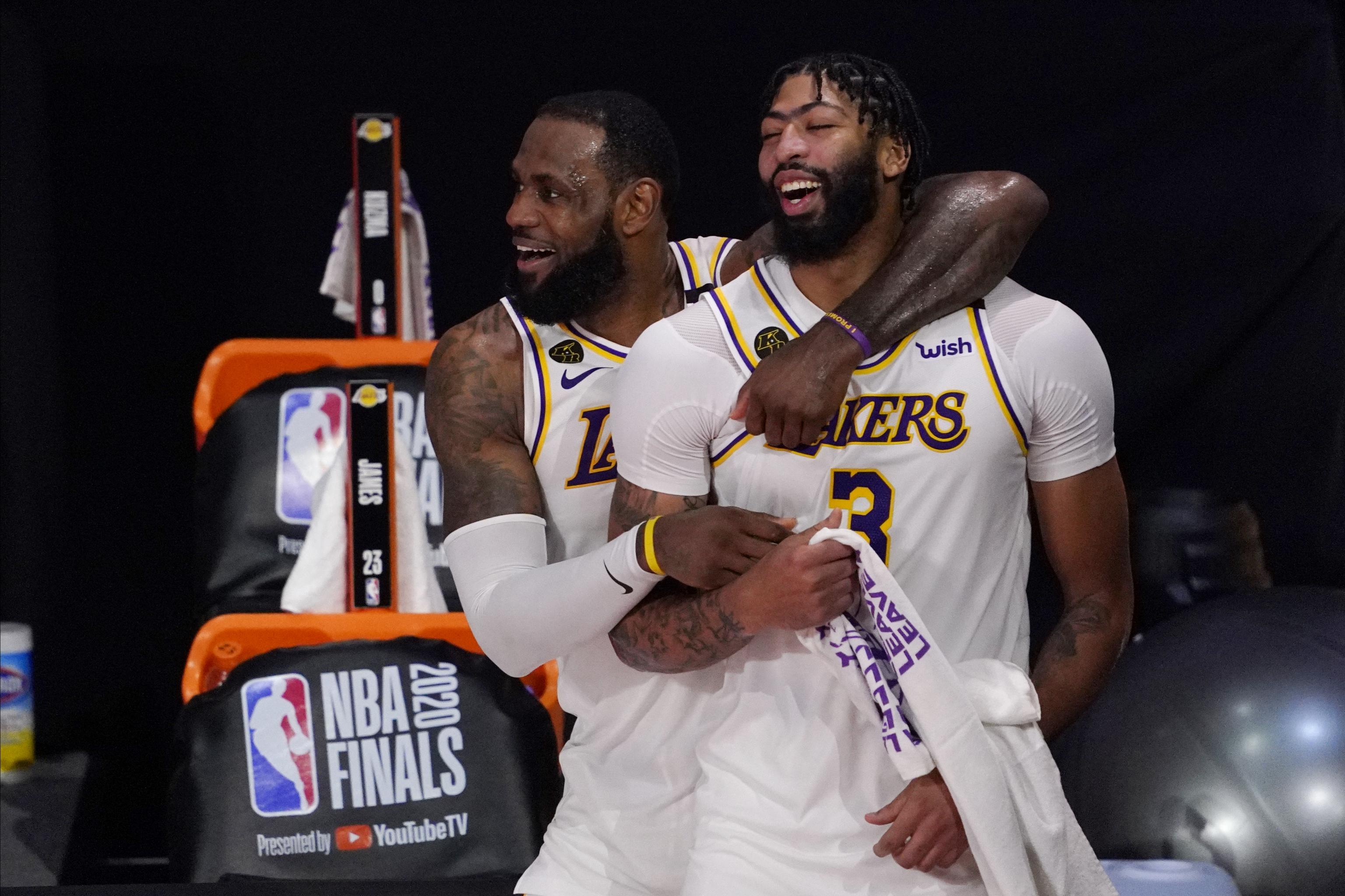 Tiếp nối LeBron James, Anthony Davis cam kết gắn bó lâu dài với Lakers