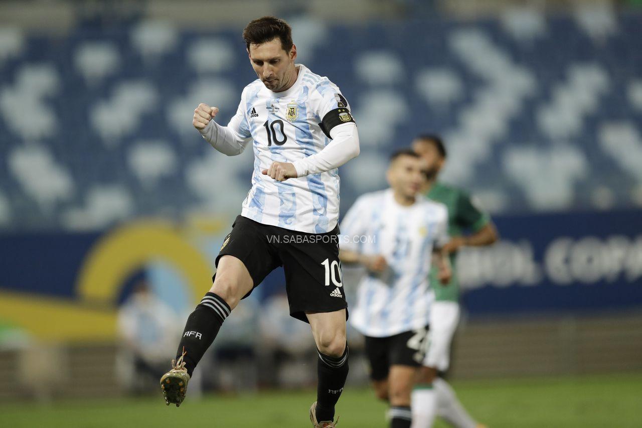 2 kiến tạo và 1 siêu phẩm, Messi tỏa sáng đưa Argentina vào bán kết Copa America 2021