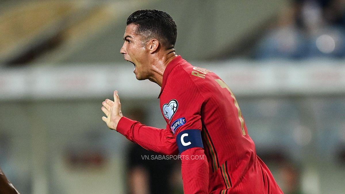 Tội đồ hóa người hùng, Ronaldo làm nên lịch sử đưa Bồ Đào Nha đến chiến thắng