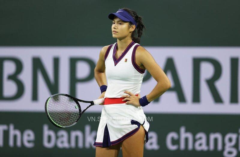 Emma Raducanu thua sốc ở trận đấu đầu tiên sau chức vô địch US Open