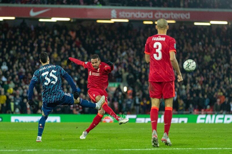 Arsenal cầm hòa Liverpool trong ngày Xhaka tiếp tục nhận thẻ đỏ