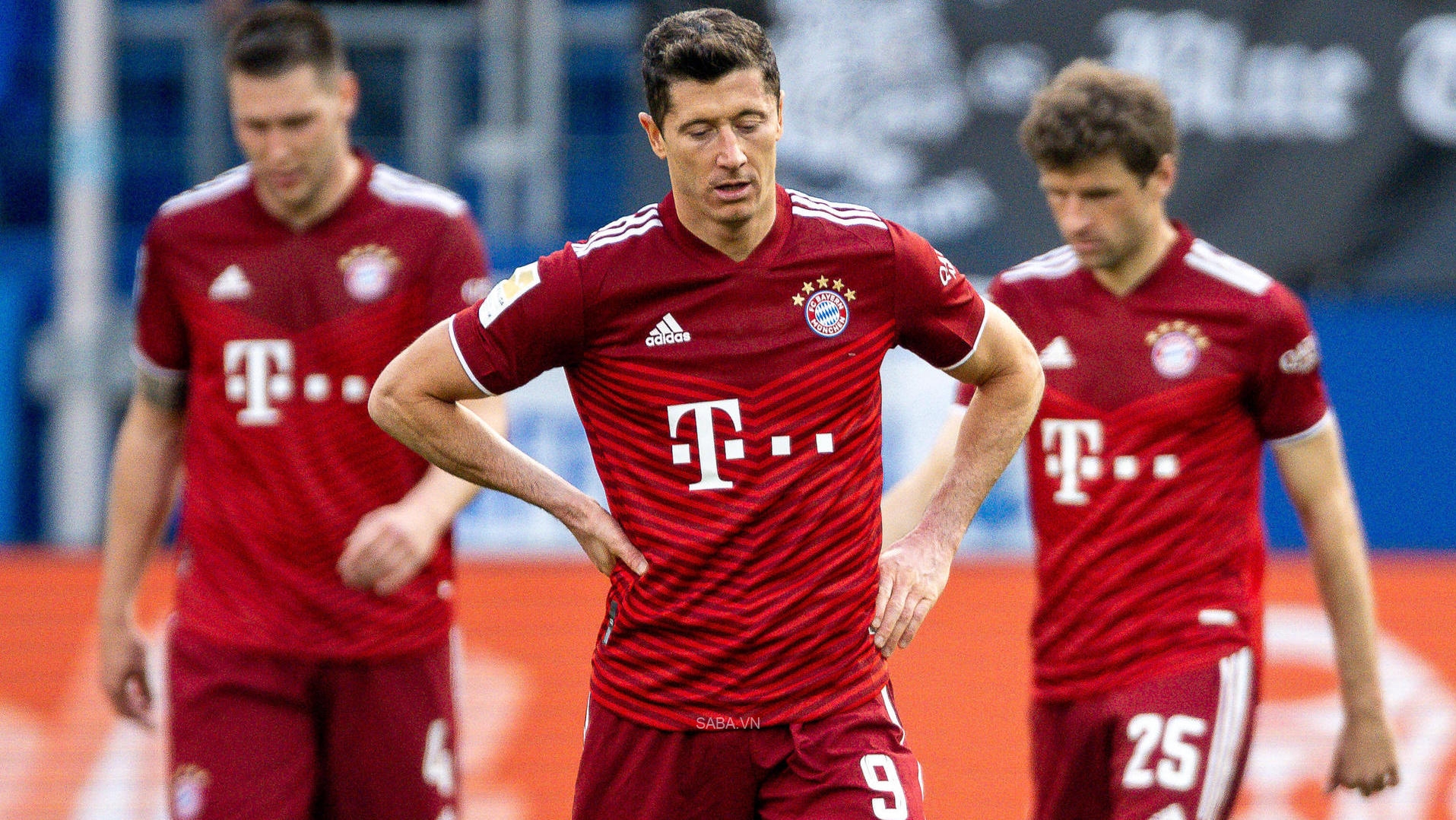 Lewandowski ghi bàn, Bayern Munich vẫn sẩy chân trước Hoffenheim