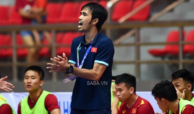 HLV Phạm Minh Giang mổ xẻ lý do khiến ĐT Futsal Việt Nam khởi đầu thất vọng