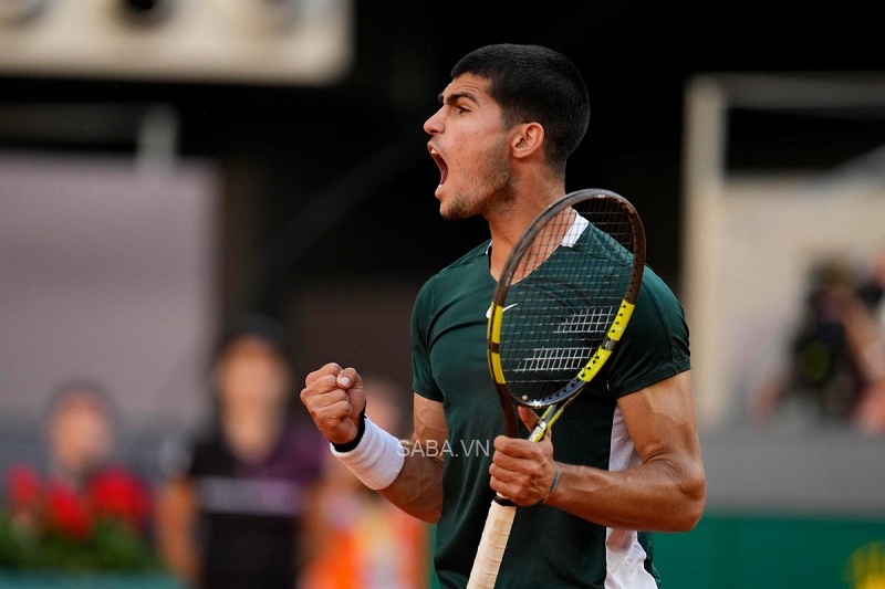 Alcaraz vào chung kết Madrid Open