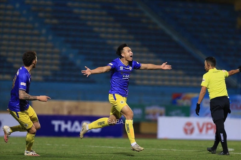 Việt Anh là cầu thủ U23 Việt Nam hiếm hoi thường xuyên đá chính tại CLB Hà Nội
