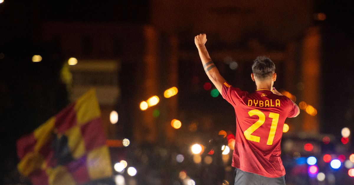 Dybala ra mắt AS Roma