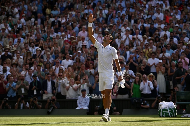 Djokovic ngược dòng tiến vào chung kết Wimbledon 2022