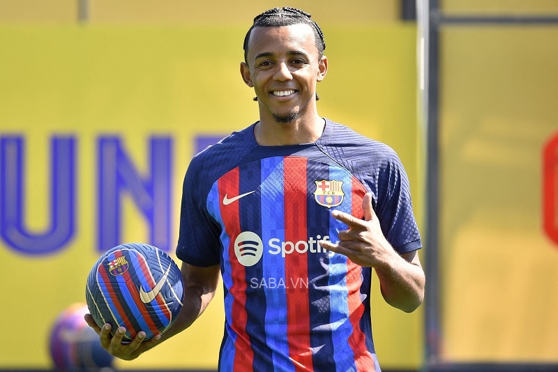 Tân binh của Barcelona tiết lộ lý do không gia nhập Chelsea