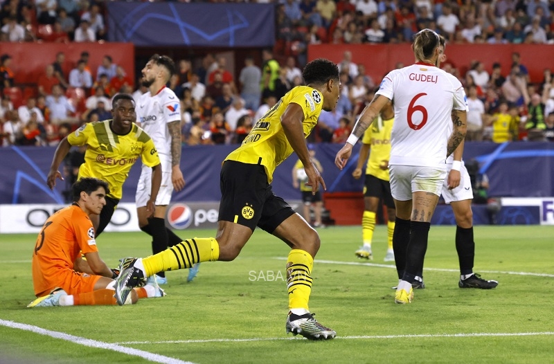 Dortmund gián tiếp khiến HLV trưởng của Sevilla phải từ chức ngay sau trận
