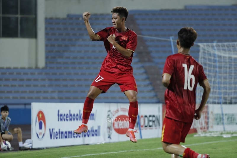 U17 Việt Nam ra quân thuận lợi khi ghi 4 bàn vào lưới đối phương