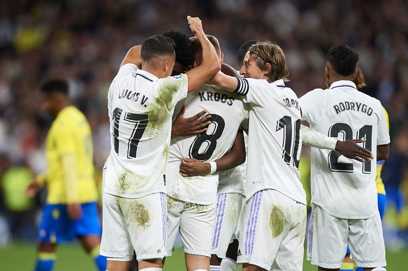 Lão tướng tỏa sáng giúp Real Madrid nhọc nhằn đánh bại Cadiz