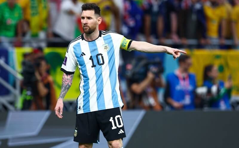Thuyền trưởng Hà Lan chỉ ra điểm yếu của Messi