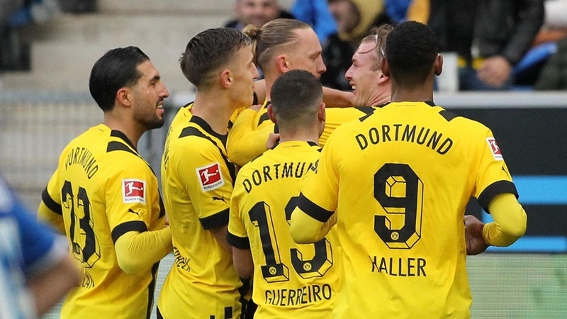 Dortmund đang càng đá càng hay
