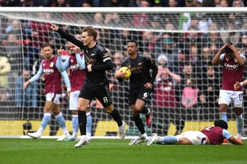 Arsenal của Odegaard đã có thắng lợi 4-2 trước Villa