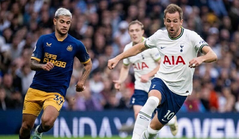 AI dự đoán top 4 Ngoại hạng Anh: Hiểm họa cho Tottenham