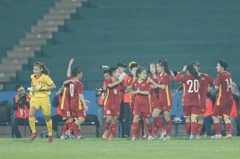 U20 nữ Việt Nam tìm được bàn gỡ trước khi hiệp 1 khép lại (Ảnh: VTC)