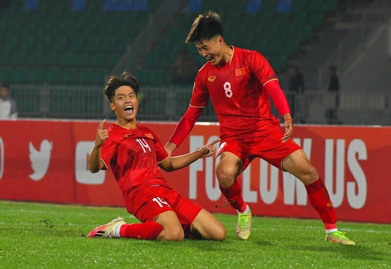 Bàn thắng của Công Vinh được tái hiện, U20 Việt Nam 99% đi tiếp