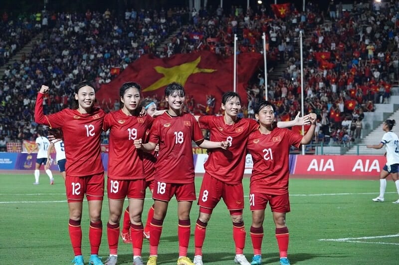 ĐT nữ Việt Nam thắng dễ Campuchia để hiên ngang vào chung kết SEA Games