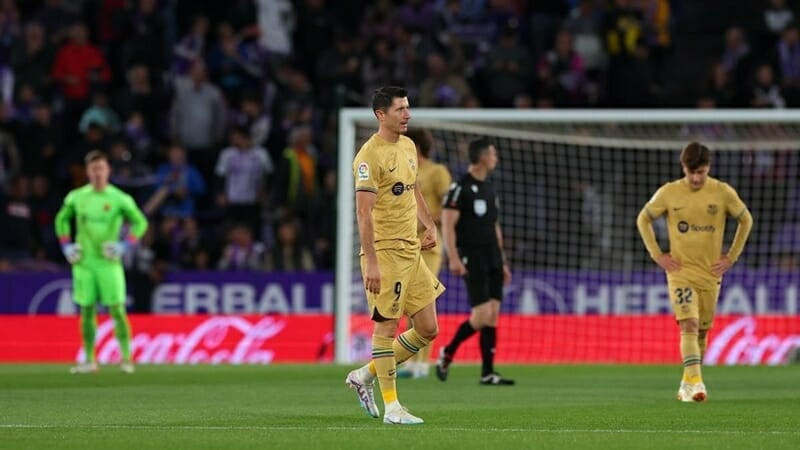 Kết quả bóng đá Real Valladolid 3-1 Barcelona: Thầy trò Xavi không còn mục tiêu chiến đấu