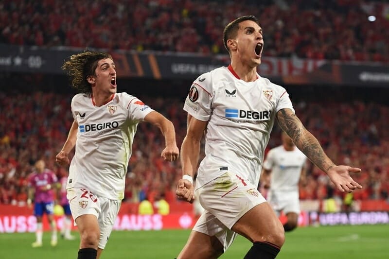 Sevilla vẫn cho thấy dáng dấp nhà vua tại Europa League 