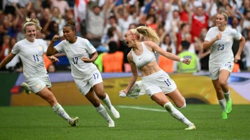 Euro 2022 là bước đột phá của môn bóng đá nữ