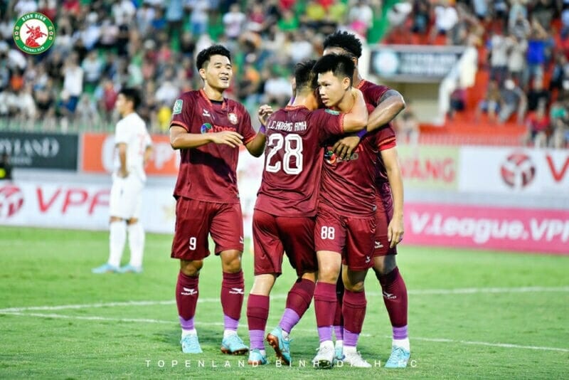 Kết quả bóng đá Bình Định vs Hà Tĩnh: Đội bóng đất võ giành chiến thắng thuyết phục để vào bán kết