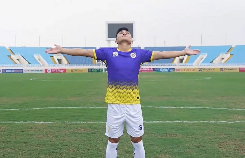 Xuân Mạnh sẽ mặc áo số 7 tại đội bóng mới (Ảnh: Hanoi Football Club).