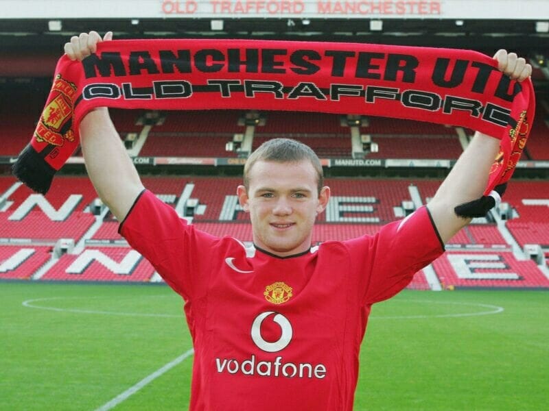 Rooney phát triển thần tốc trong màu áo MU