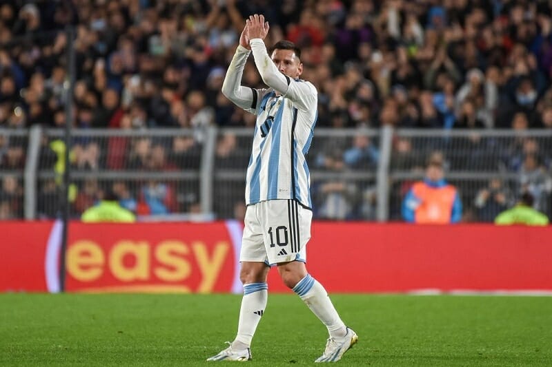 Lionel Messi lại là “cứu tinh” của ĐT Argentina.