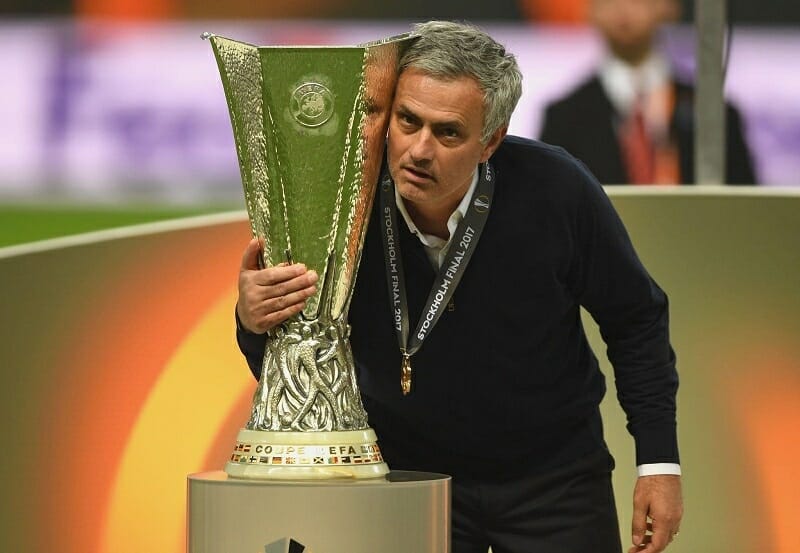 HLV Jose Mourinho đã giúp Man United vô địch Europa League.