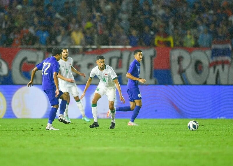 Hai đội bất phân thắng bại sau hiệp một (Ảnh: Iraq Football Association).