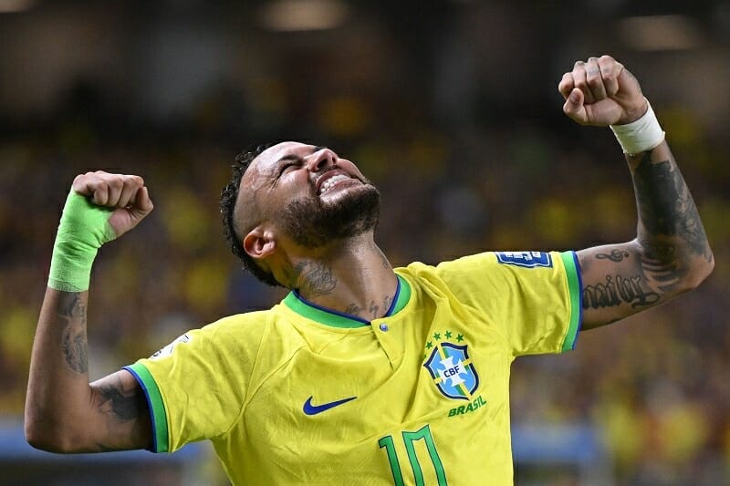 Neymar phá kỷ lục, sao Man United gửi thông điệp chúc mừng