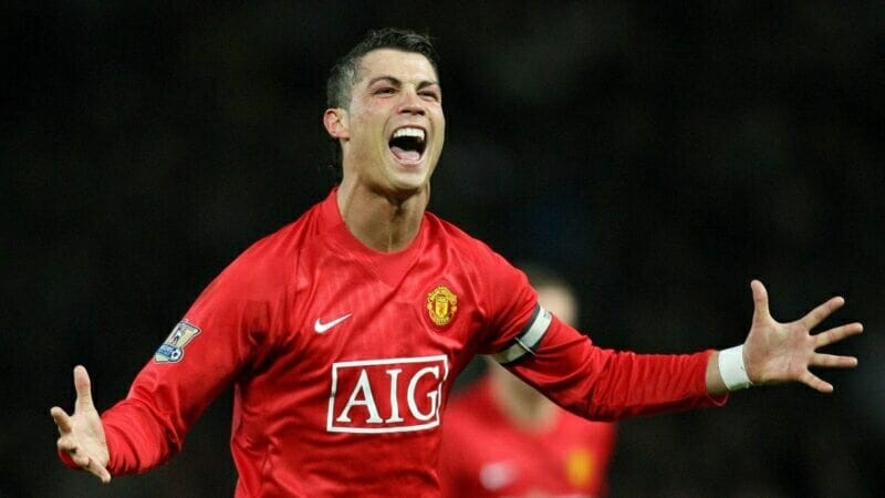 Cristiano Ronaldo ngày còn ở Man United là ác mộng hàng thủ