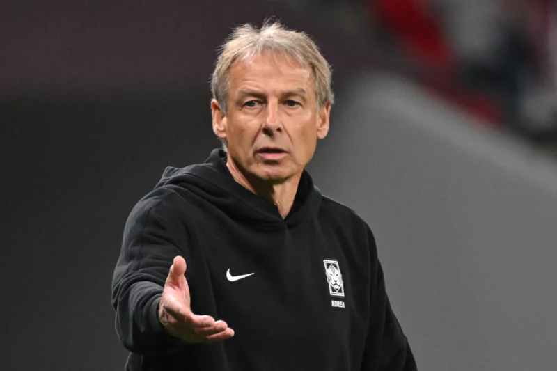 HLV Klinsmann bị Hàn Quốc tố thiếu chuyên nghiệp