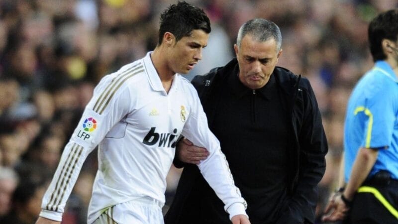 Mourinho từng rơi nước mắt khi chứng kiến nỗi buồn của Ronaldo