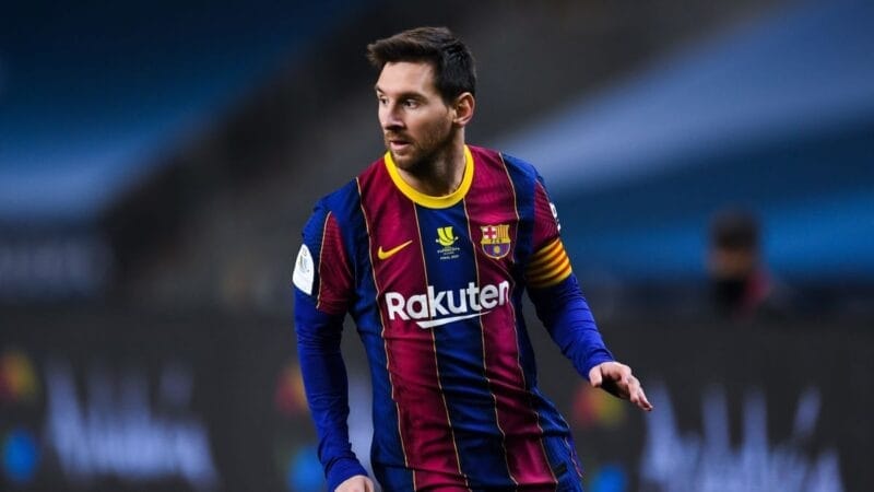 Khăn giấy của Messi được bán với giá hơn 9 tỷ đồng
