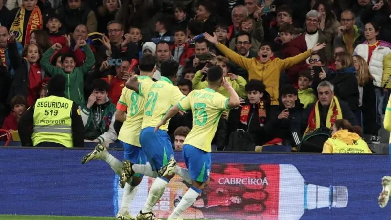 Kết quả bóng đá Tây Ban Nha vs Brazil: Điên rồ 3 quả phạt đền, mãn nhãn trận cầu 6 bàn