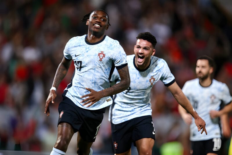 Kết quả bóng đá Bồ Đào Nha vs Thụy Điển: Mưa bàn thắng trong ngày vắng Ronaldo